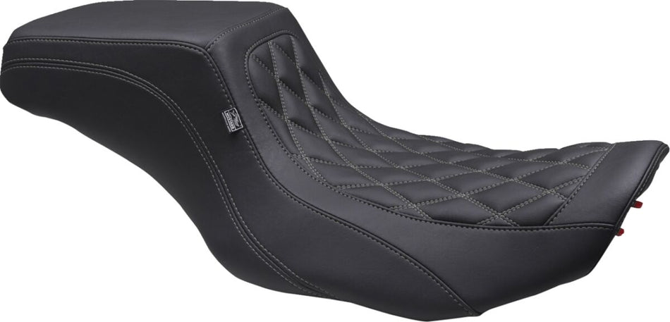 Seter Harley touring til Harley-Davidson — Mustang 88416GM