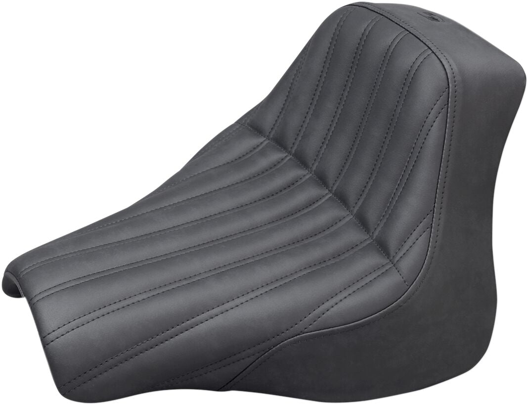 Seter Harley softail til Harley-Davidson FXFB 1750 ABS — Saddlemen 818-28-0023