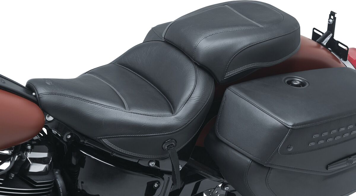 Seter Harley softail til Harley-Davidson — Mustang 75881