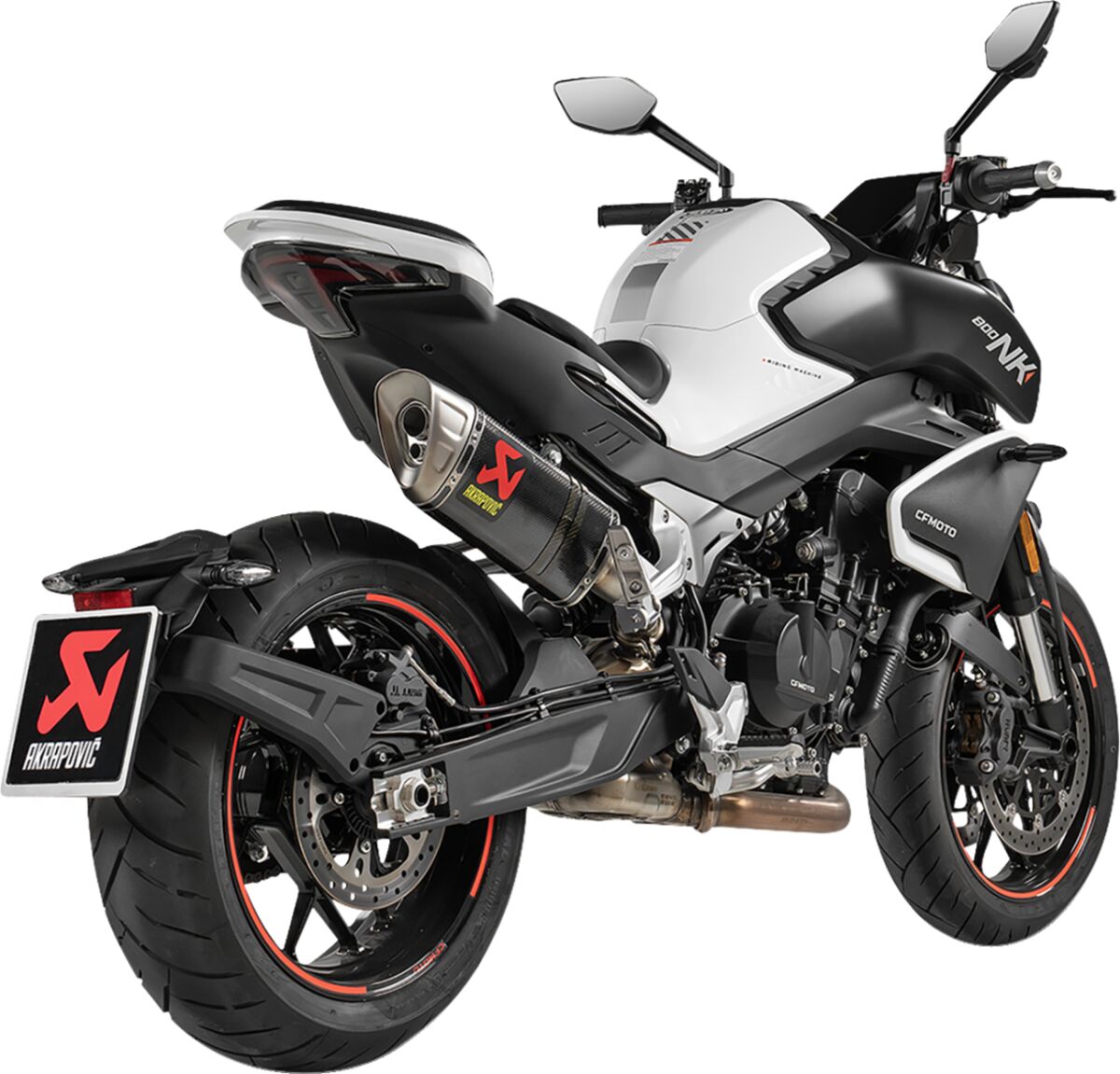 Potter gate til CFMOTO NK 800 ABS — Akrapovic S-CF8SO1-HAPLC