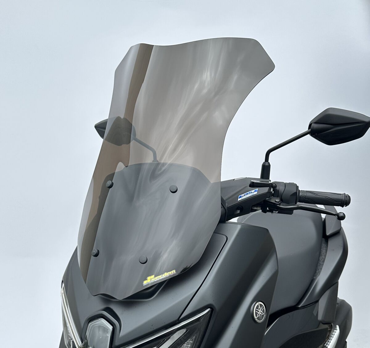 Vindskjerm gate til Yamaha GPD 125 ABS — Bullster BY188HP-FN