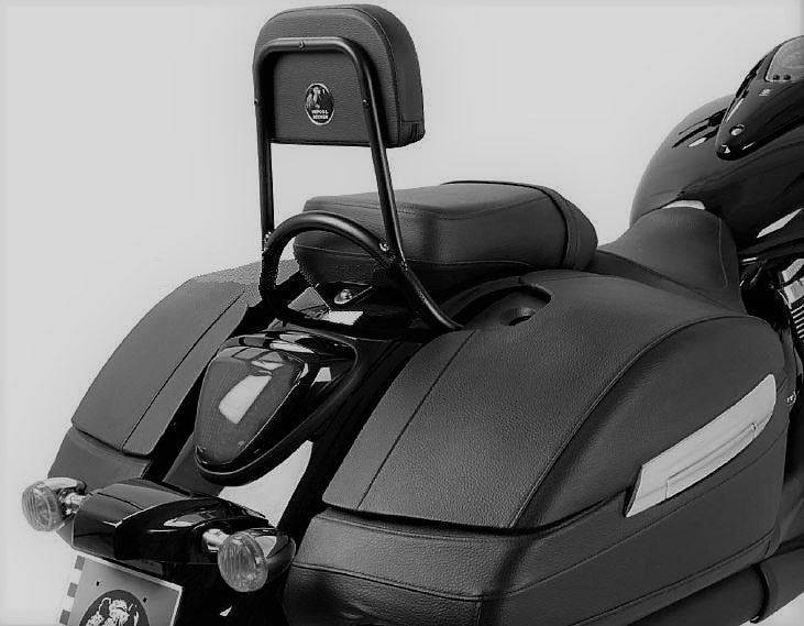 Hepco & Becker Suzuki intruder C1500T 13- Sissybar u/brett