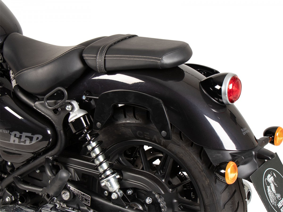 Royal Enfield Super Meteor 650 23-C-Bow Veskeholder H&B Sort