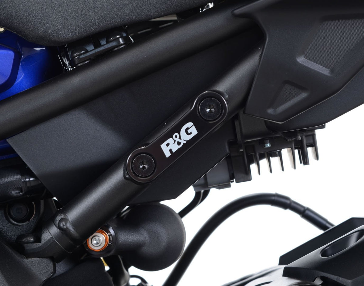 R&G Rear Footrest Plates (pair, black), Yamaha MT-10