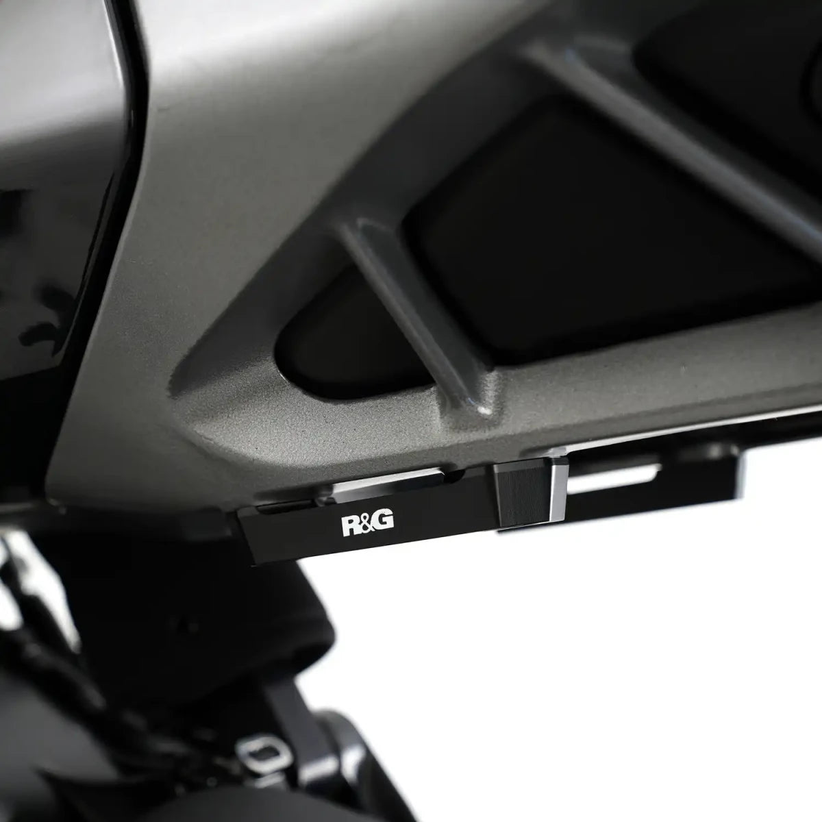 R&G Rear Footrest Plates (pair), KTM 125/390 Duke 24-