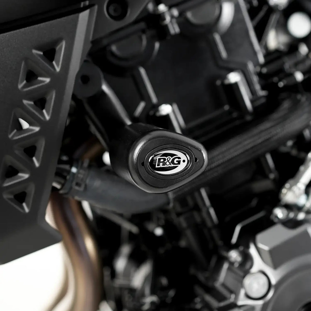 R&G Aero Crash Protectors, Black Suzuki GSX-8S 23-