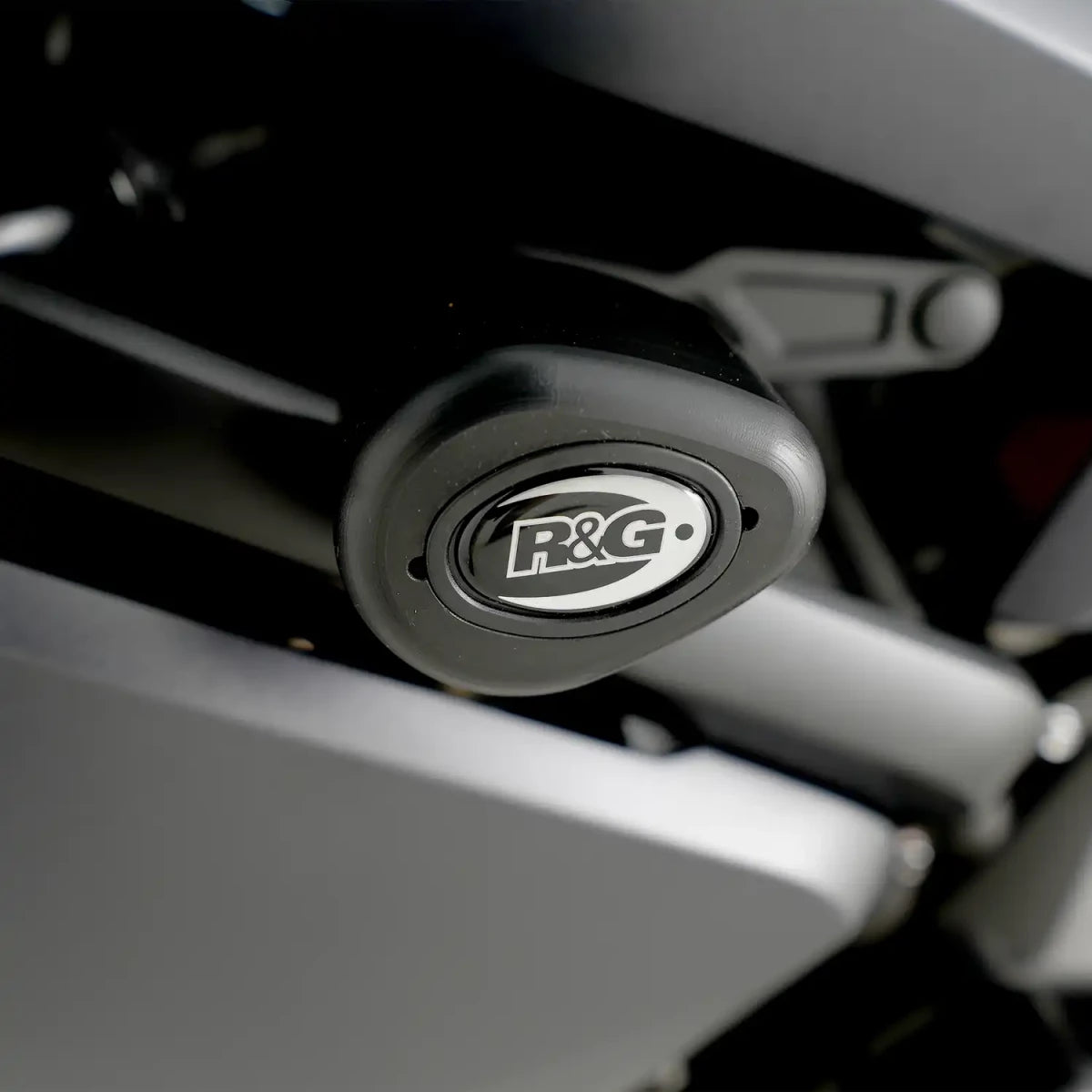 R&G Aero Crash Protectors, Black Triumph Daytona 660 24-