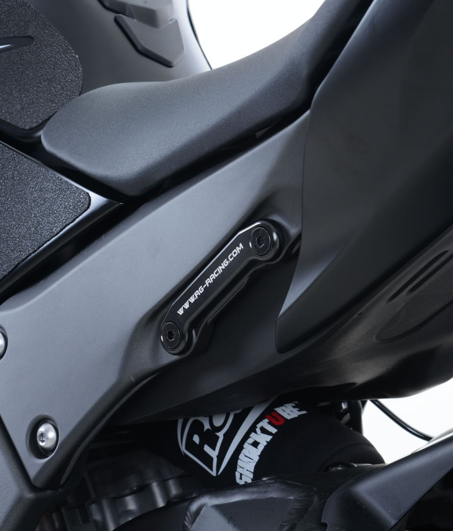 R&G Eksos Brakett + Rear Footrest Blanking Plate, Kawasaki ZX10R '11- / ZX-10RR '21-