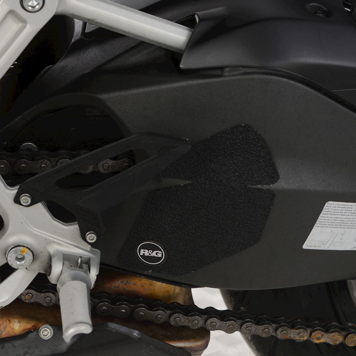 R&G Ducati Streetfighter V2 '22- Boot Guard 1-piece (LHS swingarm)