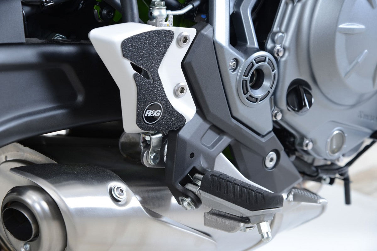 R&G Kawasaki Z650 '17-, Ninja 650 '17- Boot Guard 2-piece (heel plate-mounted)