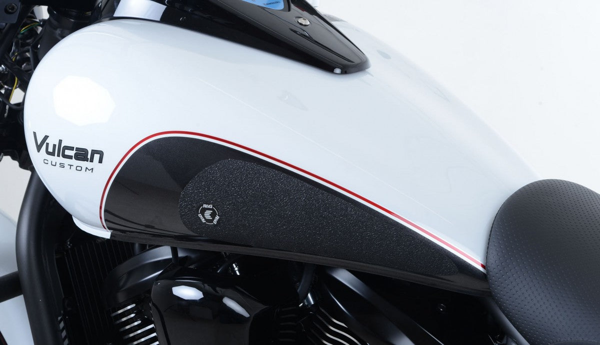 R&G Kawasaki VN900 Custom '07- / Classic '06- / Classic LT '11- Tank Traction Grips : black 2-Grip Kit