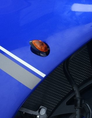 R&G Blinklys Adapter Front for Yamaha YZF-R1 '13- / MT-10 / MT-09 (SP) '13-'20 / Tracer 700 up to '20 / MT-07 '14-'20 / XSR700 / XSR900 '16-'21/ Tracer 900 GT / YZF-R25 '14- / YZF-R3 '15- / MT-25 / MT