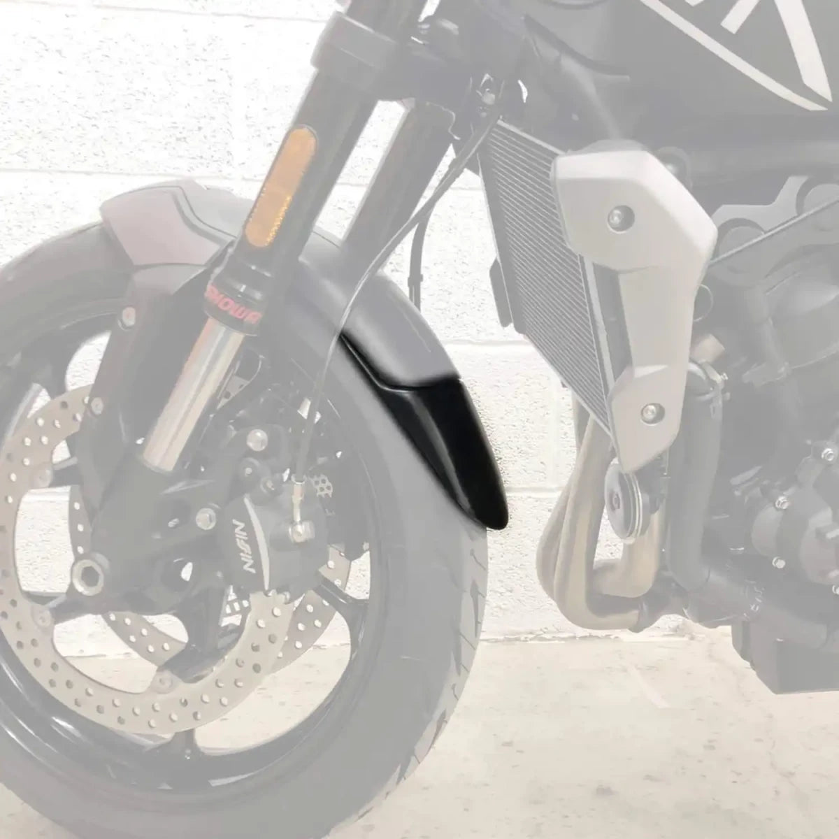 R&G Fender Extender for Triumph Trident 660 21-