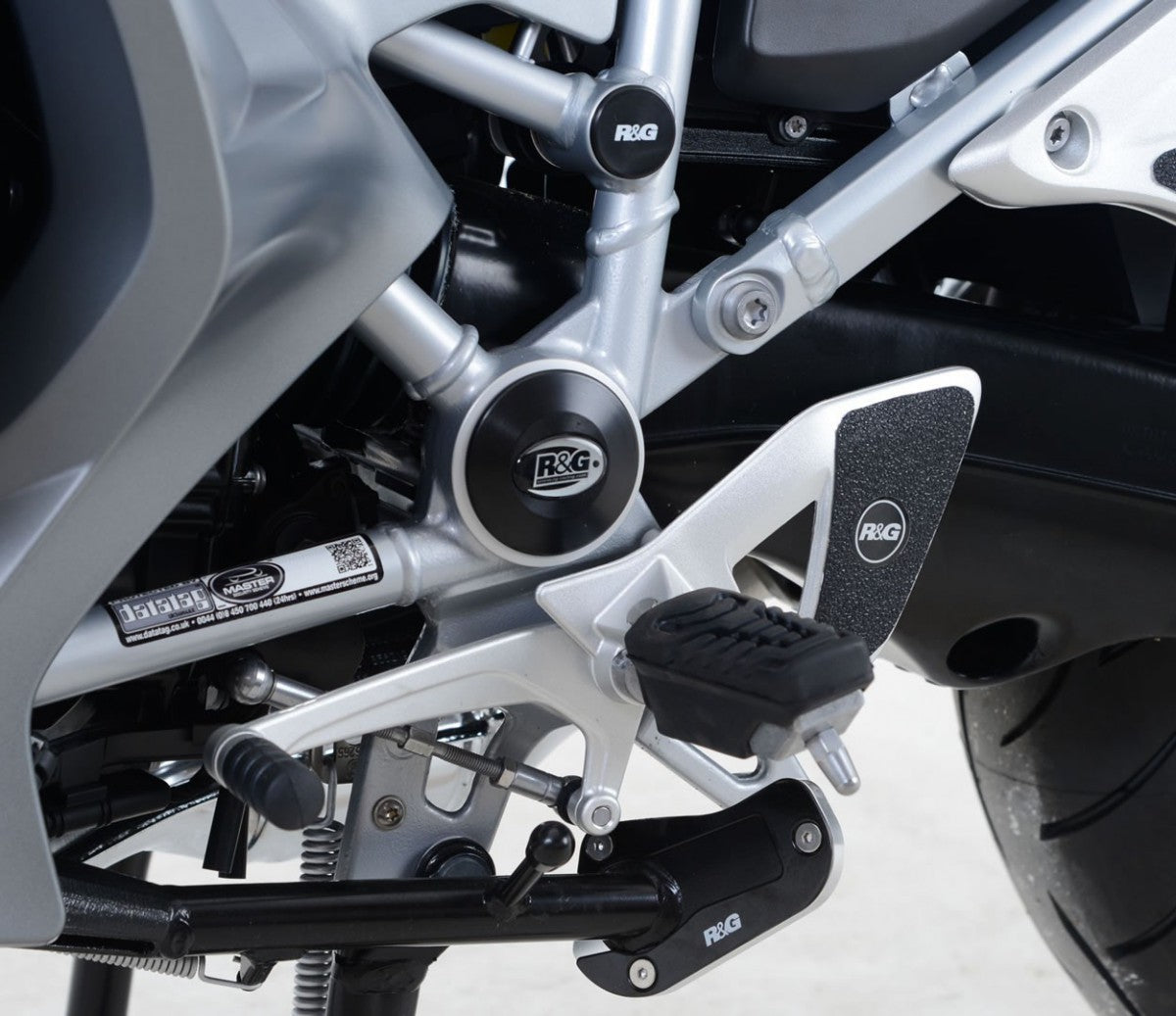 R&G Frame Plug, left OR right side, swingarm pivot, BMW R1200RT '14- / R1250RT '19- / R1200RS '15- / R1200R '15-