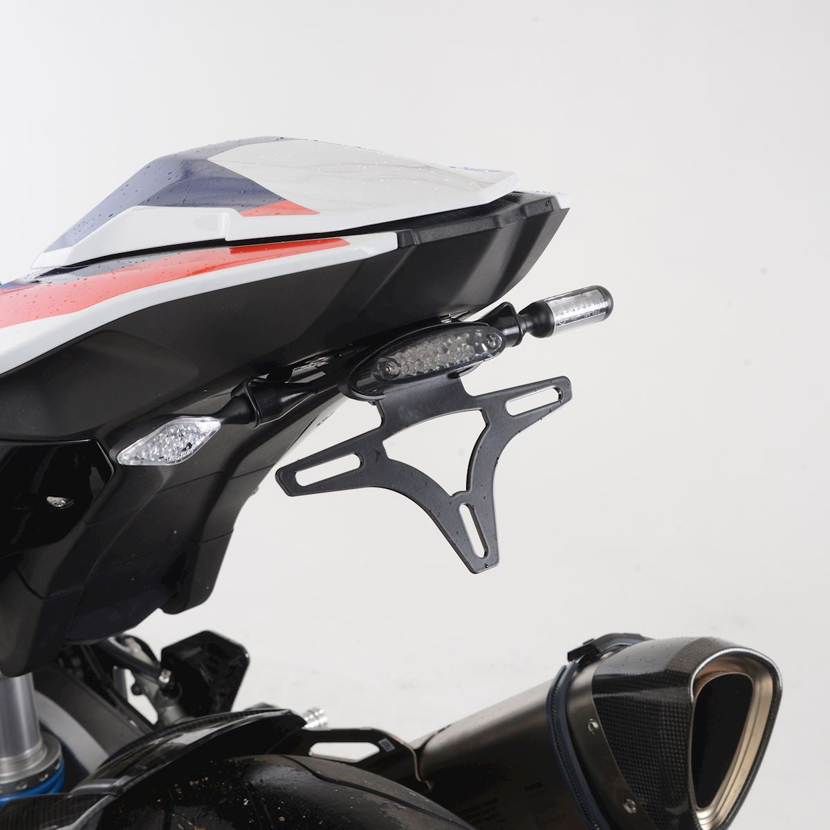 Skiltholder, BMW S1000RR '19- / S1000R '21- / M1000RR (for aftermarket indicators. Includes R&G stop/tail light)