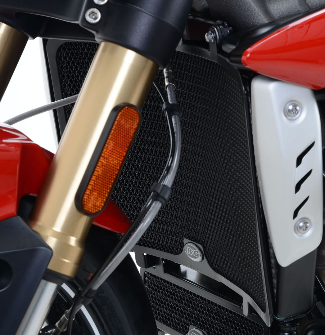R&G Radiator Guard - black - Triumph Speed Triple S '16- / Speed Triple R '16- / Speed Triple RS '18-'20