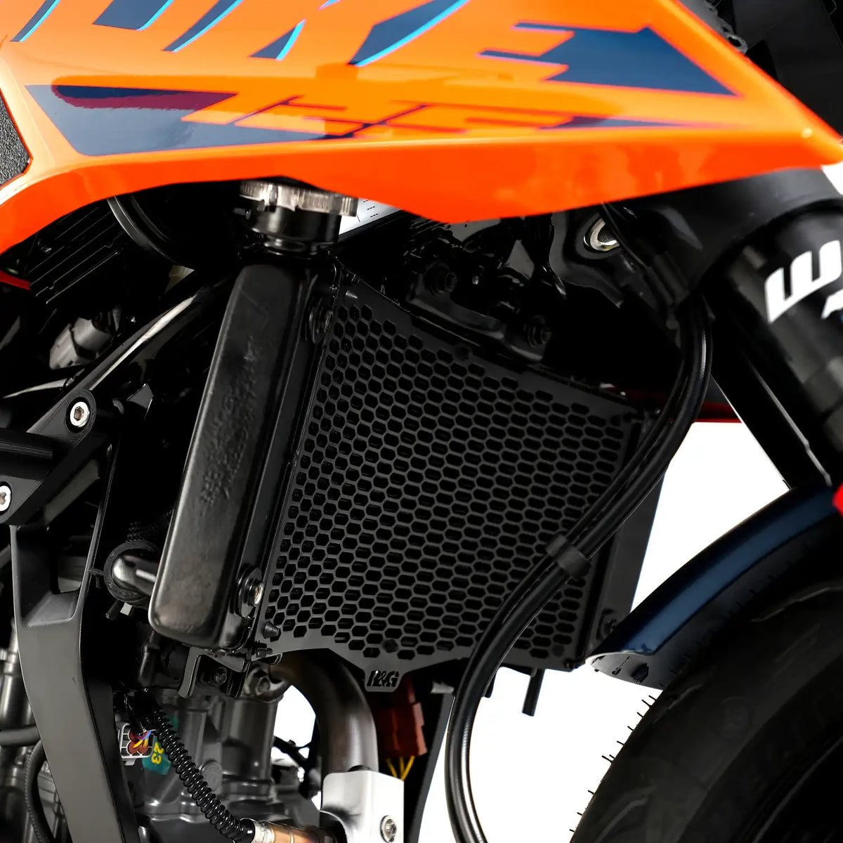 R&G Pro Radiator Guard matt black - KTM 125 duke 24-