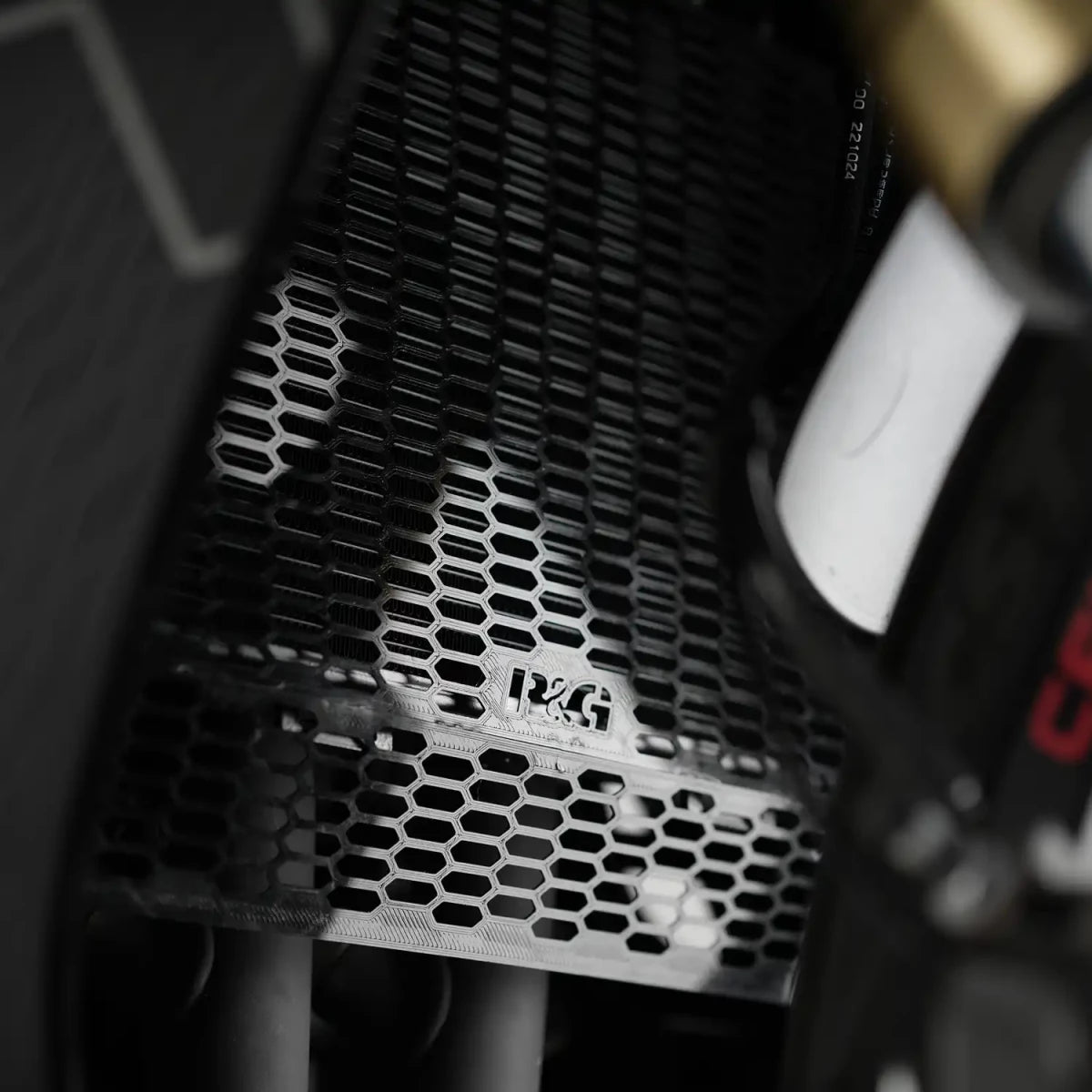 R&G Pro Radiator Guard Matt Black - CFMoto 450 ss/sr 23-