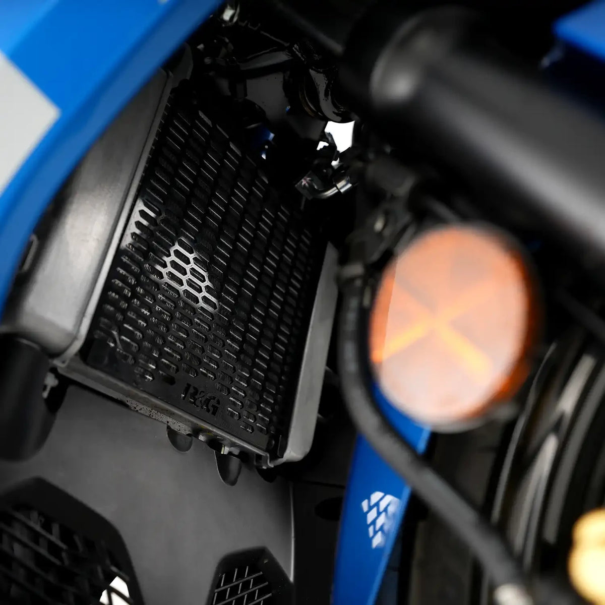 R&G Pro Radiator Guard black - Suzuki GSX-R125 / GSX-S125 17-