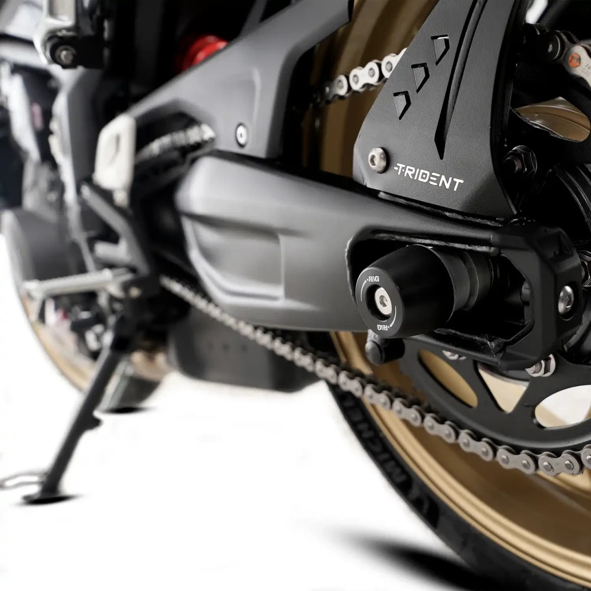R&G Swingarm Protectors apex, Triumph Trident 660/800 26-